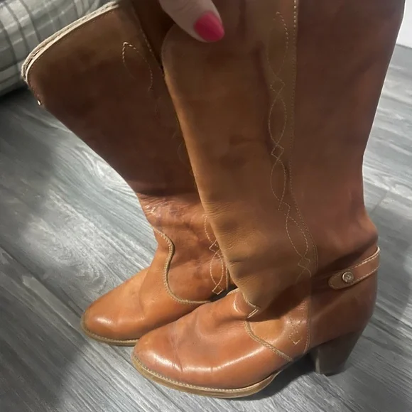 Cowboy boots - Picture 1 of 6